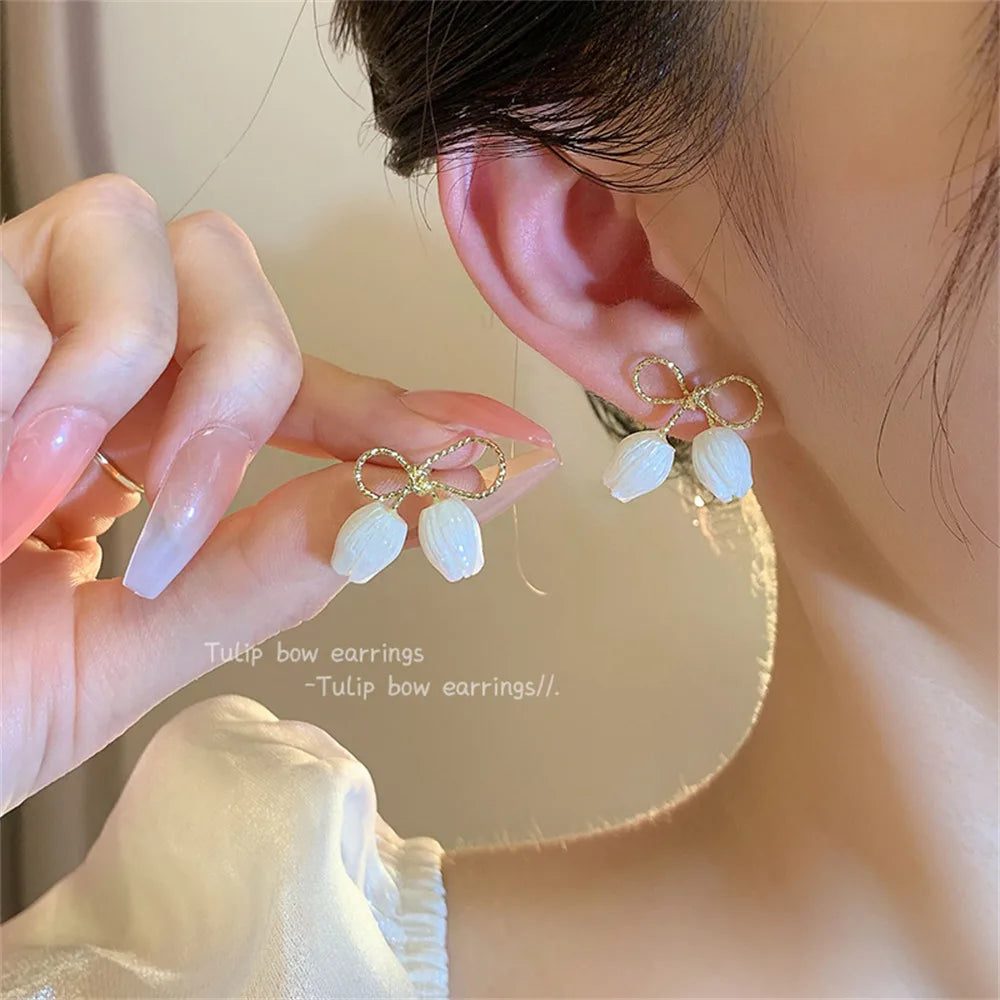 Imitation Pearl Earring for Women Gold Color Round Stud Earrings Korean Delicate Irregular Design Unusual Fashion Jewelry